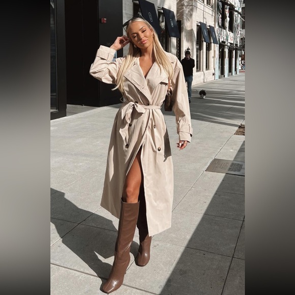 White Fox Boutique Jackets & Blazers - Trench coat- Medium/Large Beige color